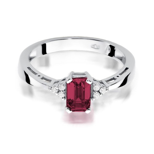 Pierścionek z białego złota z prostokątnym Rubinem i brylantami