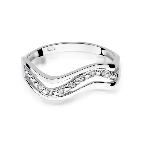 Pierścionek z białego złota z potrójną pofalowaną szyną z brylantami