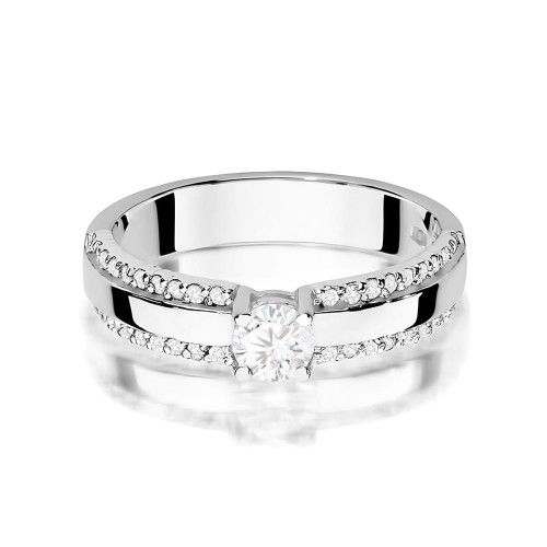 Pierścionek z białego złota z brylantem centralnym oraz z brylantami na szynie