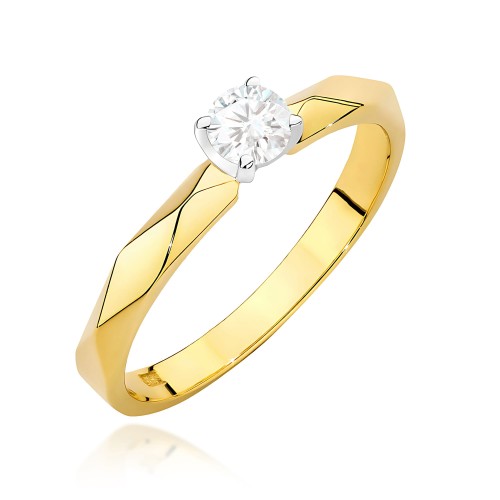 Pierścionek z fasetowaną szyną z diamnetem 0,15 ct