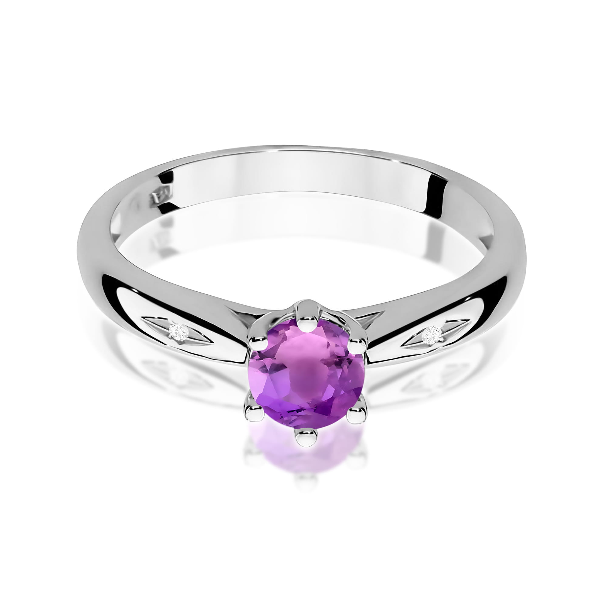 Pierścionek z okrągłym Ametystem 0,50ct i brylantami na szynie białe złoto