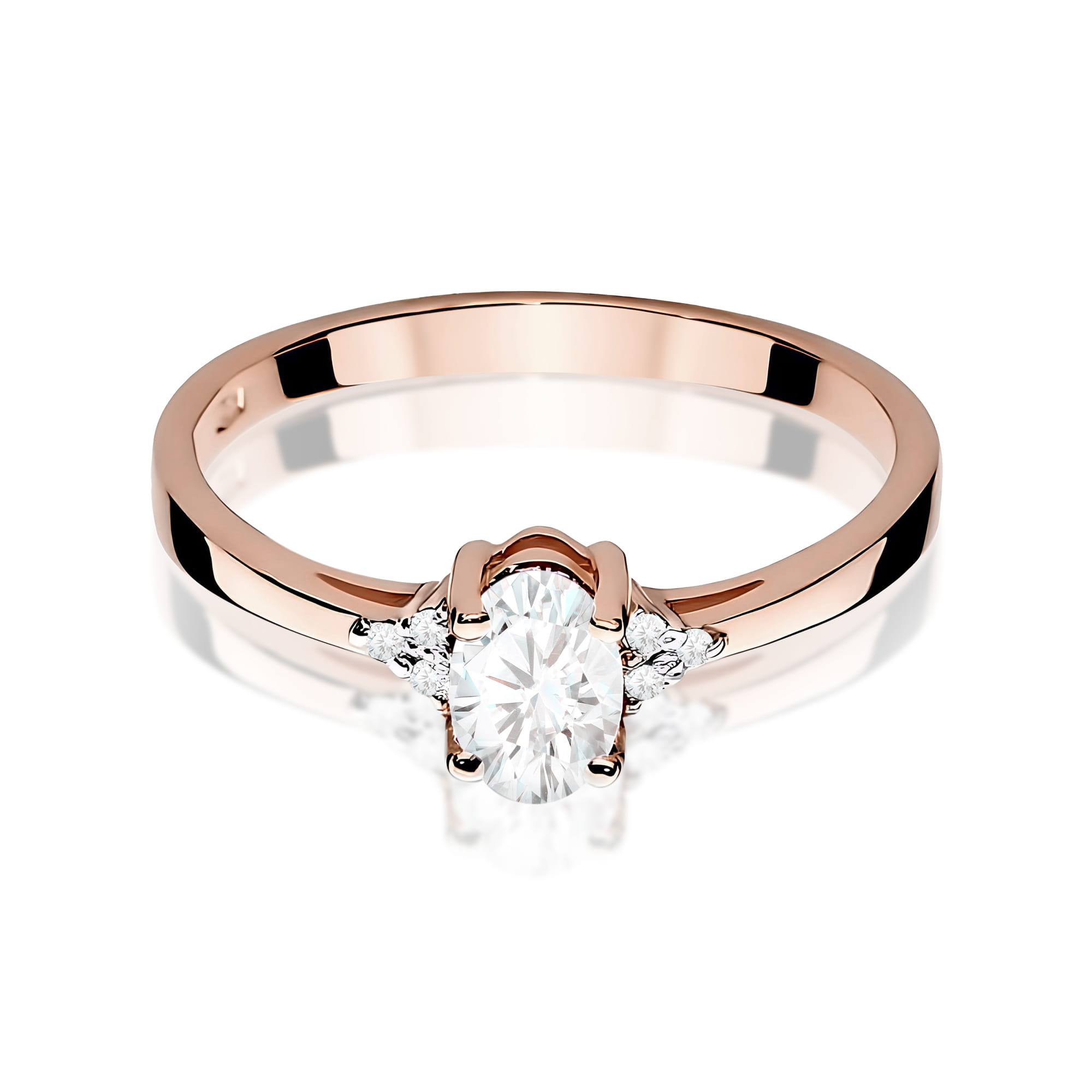 Pierścionek z różowego złota z białym szafirem i brylantami