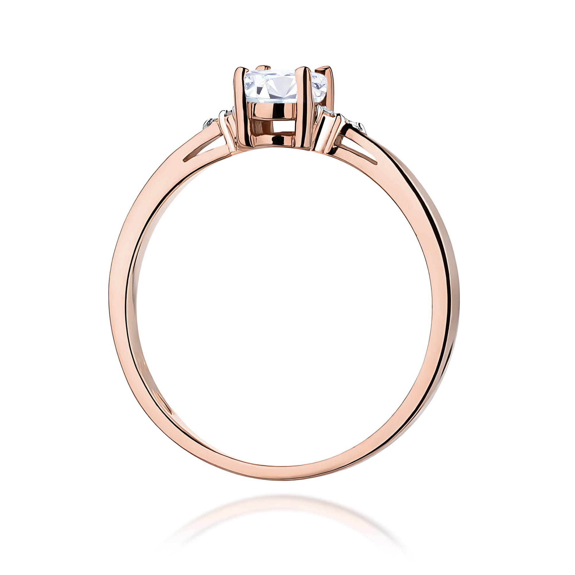 Pierścionek z różowego złota z białym szafirem i brylantami