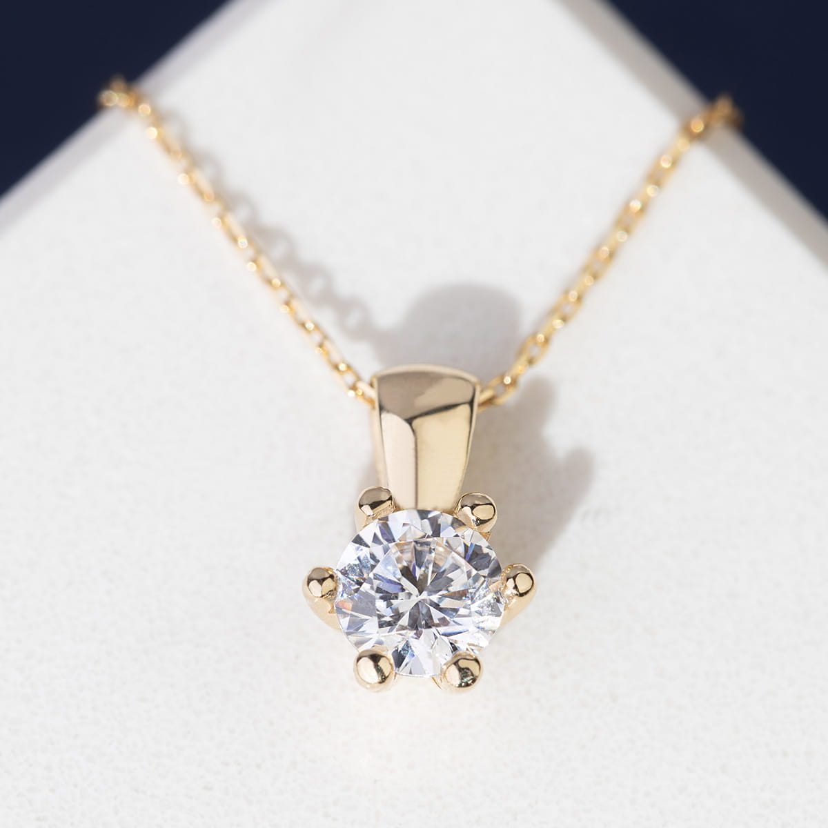 Zawieszka z diament laboratoryjny 0,30 ct