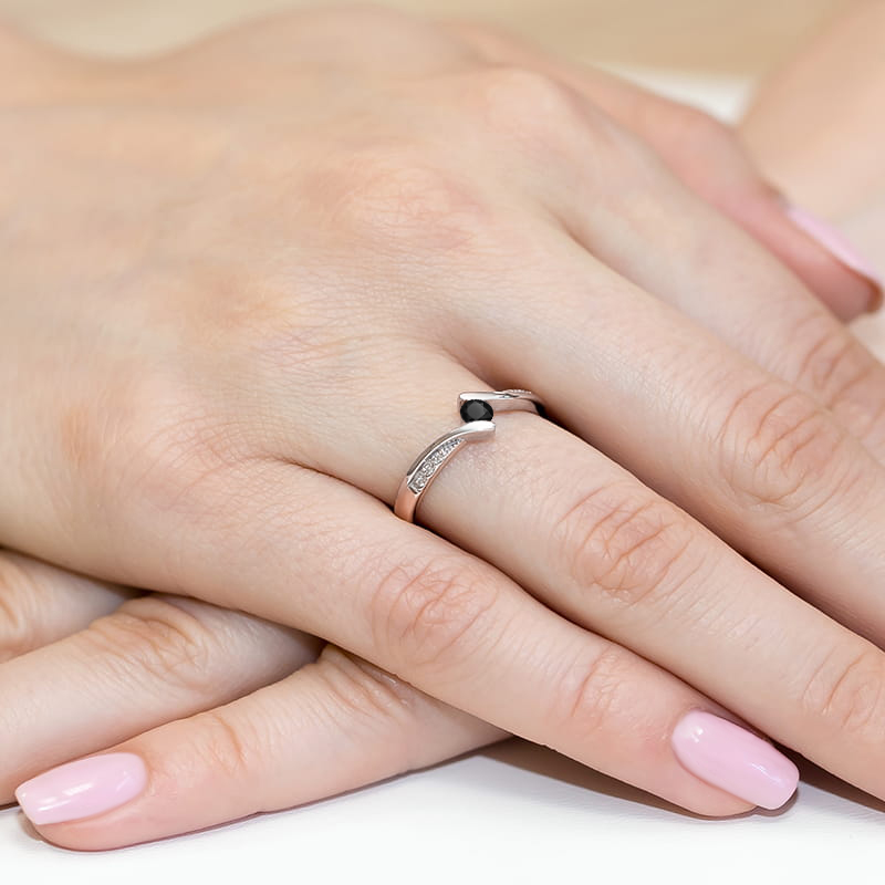 Pierścionek z Czarnym Diamentem 0,12ct białe i różowe złoto